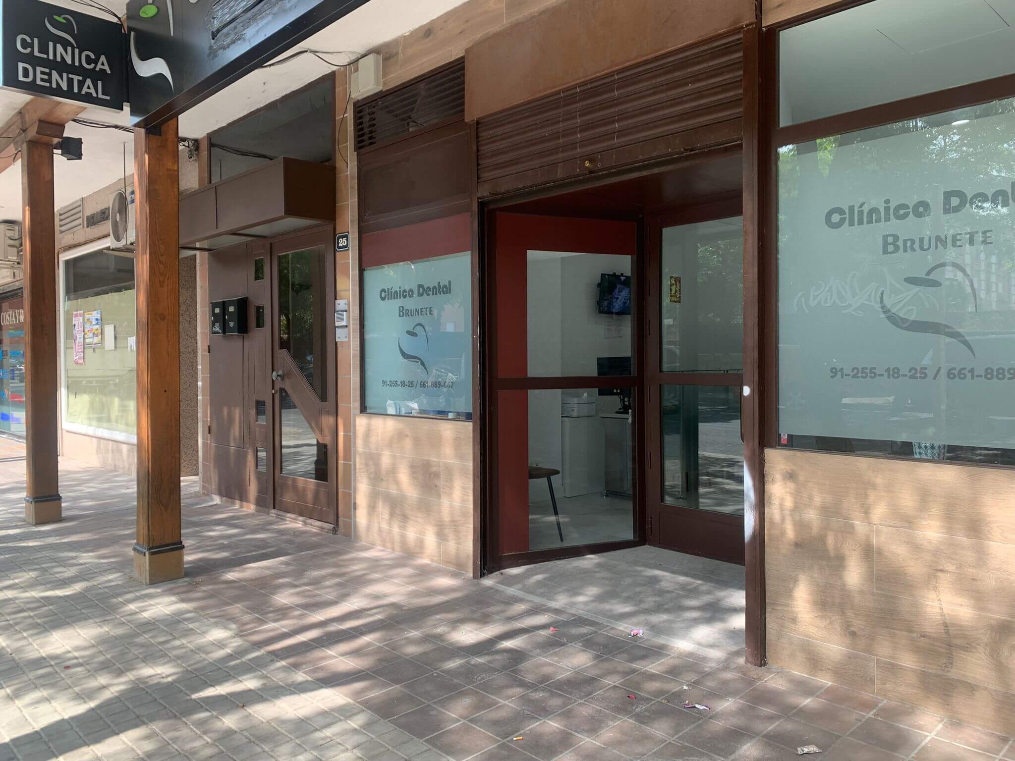 Fachada Clínica Dental Brunete
